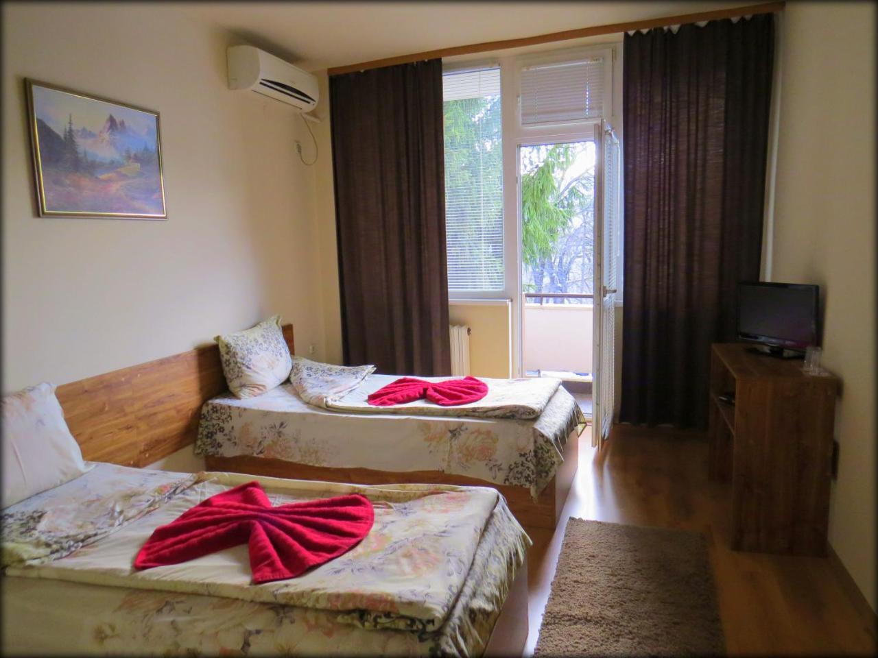 Туристически Дом Кайлъка Pleven Exterior foto